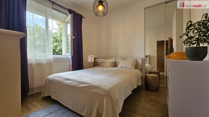Pronájem bytu 2+kk, Praha - Libeň, Na stráži, 37 m2