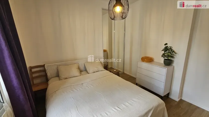 Pronájem bytu 2+kk, Praha - Libeň, Na stráži, 37 m2