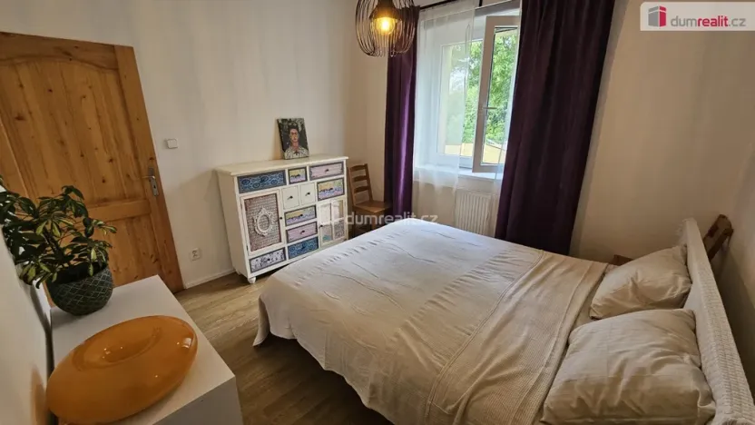 Pronájem bytu 2+kk, Praha - Libeň, Na stráži, 37 m2