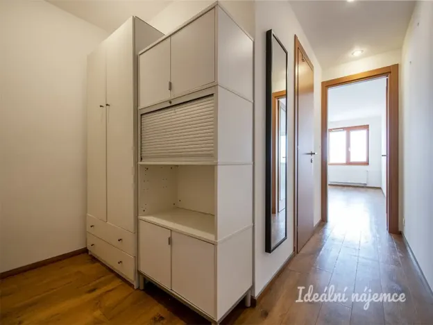Pronájem bytu 1+kk, Praha - Krč, Antala Staška, 39 m2