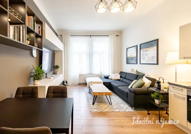 Pronájem bytu 2+kk, Praha - Žižkov, Hartigova, 45 m2