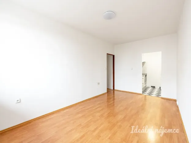 Pronájem bytu 2+kk, Praha - Kamýk, Smotlachova, 48 m2