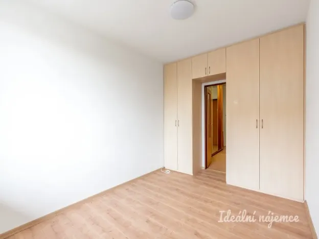 Pronájem bytu 2+kk, Praha - Kamýk, Smotlachova, 48 m2