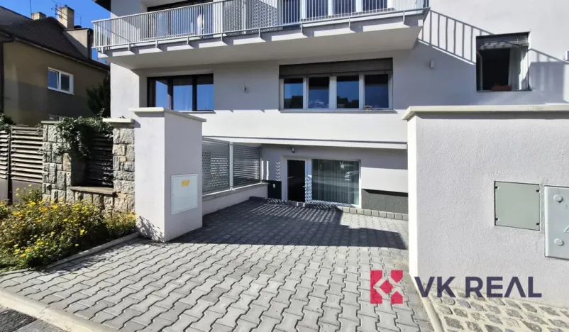 Pronájem obchodního prostoru, Praha - Řepy, Na moklině, 62 m2
