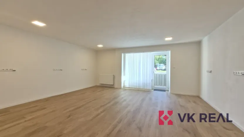Pronájem obchodního prostoru, Praha - Řepy, Na moklině, 62 m2