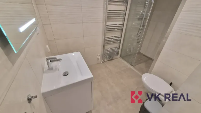 Pronájem obchodního prostoru, Praha - Řepy, Na moklině, 62 m2
