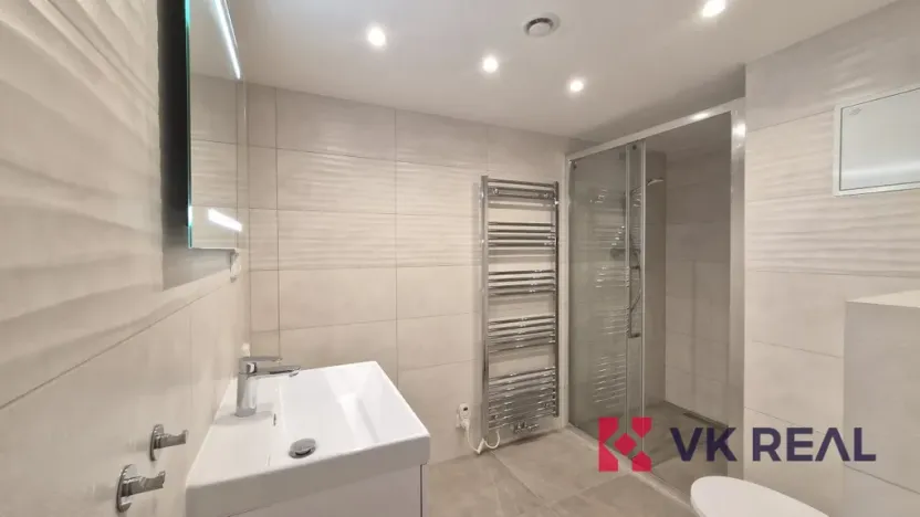 Pronájem obchodního prostoru, Praha - Řepy, Na moklině, 62 m2