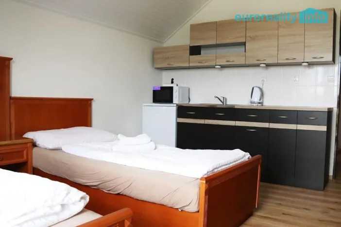 Pronájem pokoje, Mariánské Lázně, Na Průhonu, 25 m2