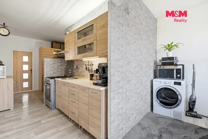 Pronájem bytu 2+1, Bílina, Sídliště Za Chlumem, 60 m2