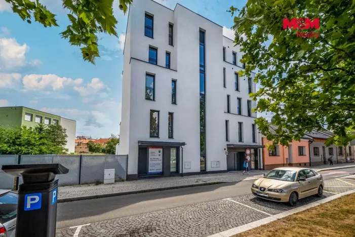 Prodej bytu 2+kk, Hradec Králové - Pražské Předměstí, Gočárova třída, 48 m2