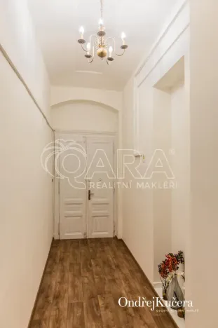 Prodej bytu 2+1, Praha - Smíchov, Janáčkovo nábřeží, 65 m2