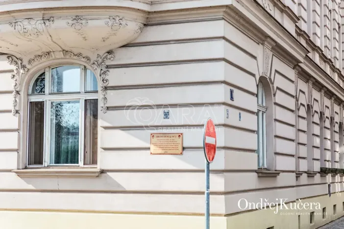 Prodej bytu 2+1, Praha - Smíchov, Janáčkovo nábřeží, 65 m2