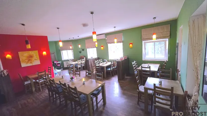 Pronájem restaurace, Rohatec, Vítězná, 195 m2
