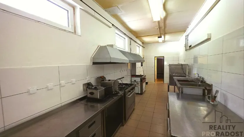 Pronájem restaurace, Rohatec, Vítězná, 195 m2