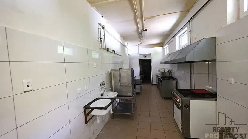 Pronájem restaurace, Rohatec, Vítězná, 195 m2