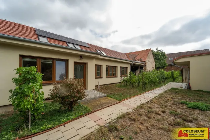 Prodej rodinného domu, Šumice, 165 m2