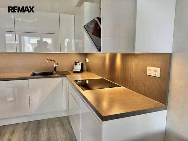 Prodej bytu 2+kk, Praha - Vysočany, Modrého, 61 m2