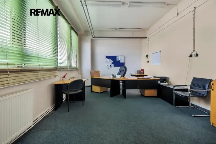 Pronájem skladu, Šumperk, Dolnostudénská, 3200 m2