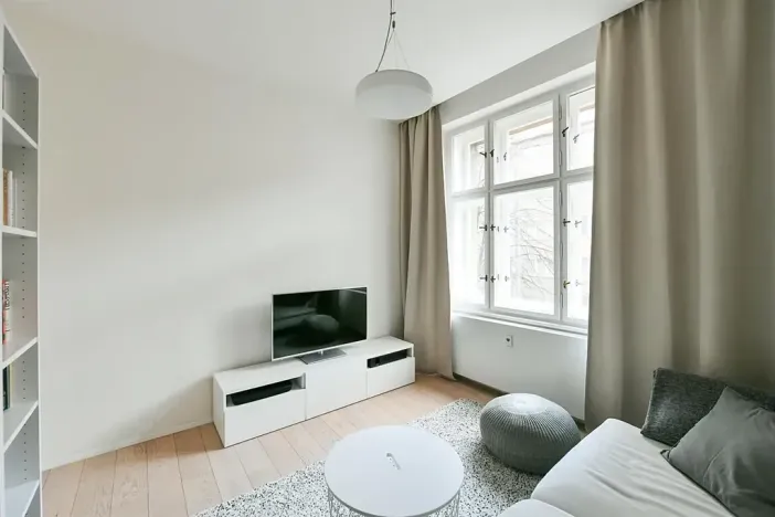 Pronájem bytu 2+kk, Praha - Vinohrady, Lucemburská, 50 m2