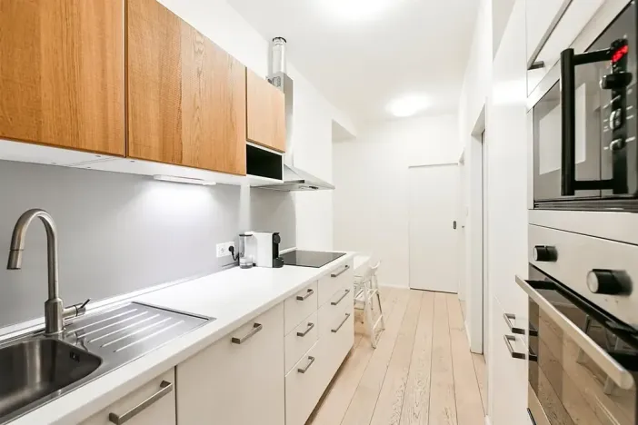 Pronájem bytu 2+kk, Praha - Vinohrady, Lucemburská, 50 m2