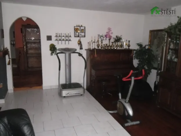 Prodej rodinného domu, Staré Hobzí, 536 m2