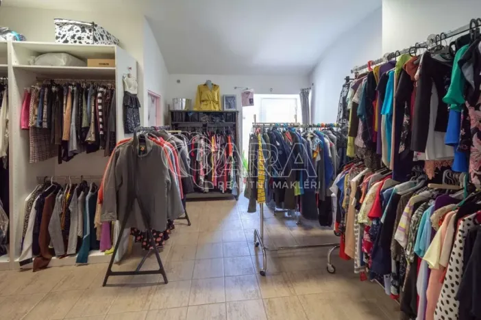 Pronájem obchodního prostoru, Odolena Voda, Velkoveská, 47 m2