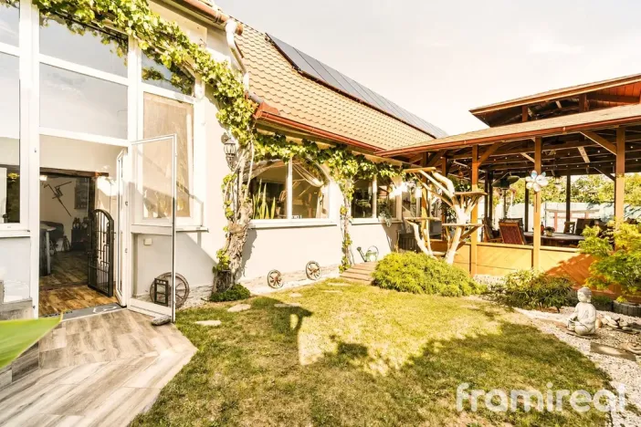 Prodej rodinného domu, Strachotín, Osvobození, 250 m2