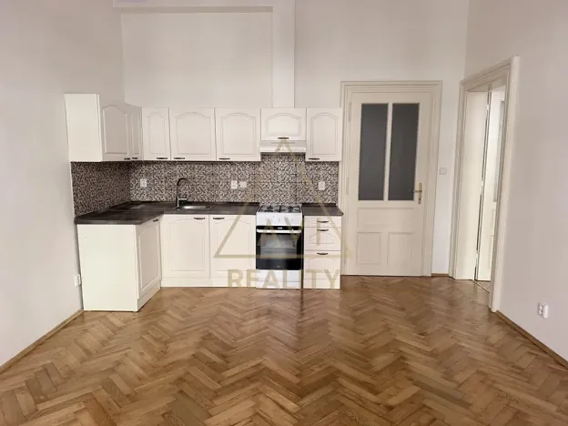 Pronájem bytu 2+kk, Praha - Vinohrady, Na Švihance, 52 m2