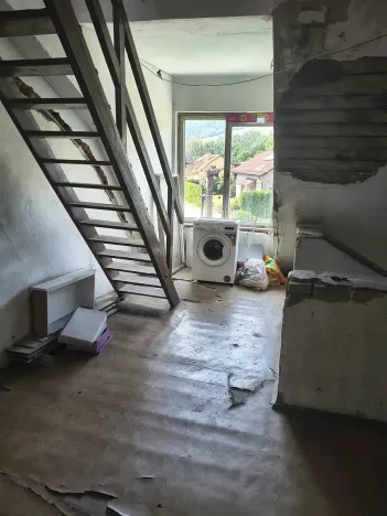 Prodej podílu vícegeneračního domu, Olšany, 831 m2