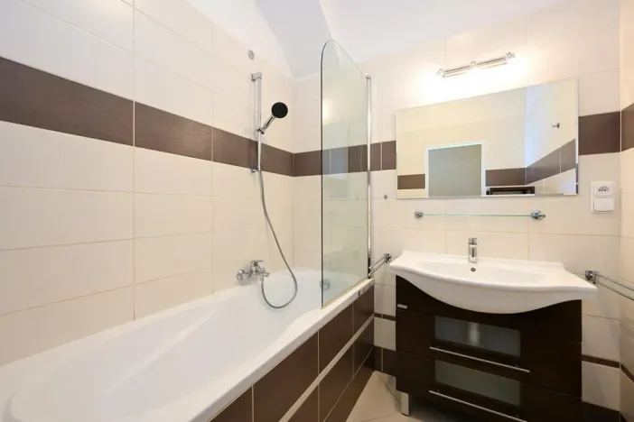 Pronájem bytu 3+1, Praha - Smíchov, Kroftova, 84 m2