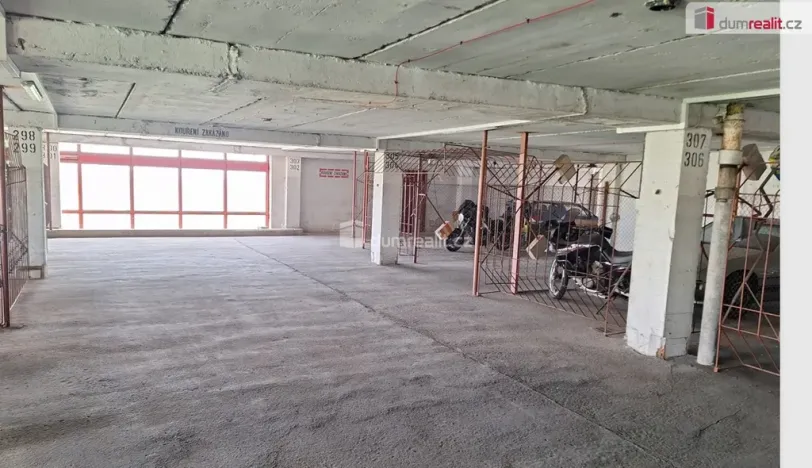 Prodej garáže, Praha - Střížkov, Lovosická, 10 m2
