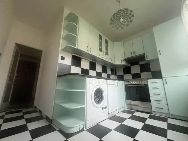 Prodej bytu 2+1, Praha, K lučinám, 52 m2