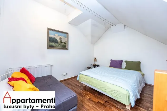 Prodej bytu 2+1, Praha - Nové Město, Ječná, 68 m2