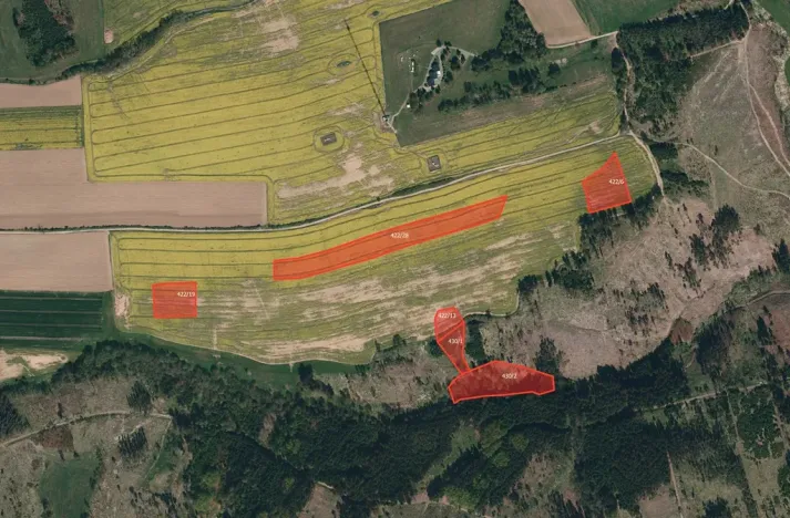 Prodej pole, Křešín, 34400 m2