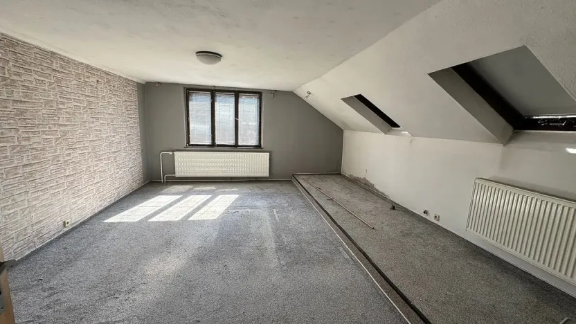 Prodej bytu 4+1, Opava, Přerovecká, 130 m2