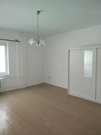 Pronájem bytu 2+kk, Pardubice, Sladkovského, 45 m2