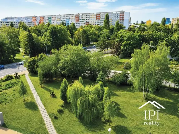 Pronájem bytu 1+kk, Praha - Střížkov, Lovosická, 29 m2