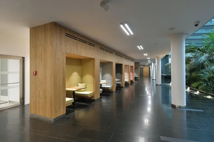Pronájem kanceláře, Praha - Žižkov, Přemyslovská, 420 m2