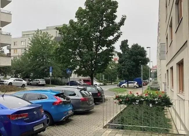 Pronájem bytu 2+kk, Praha - Strašnice, Názovská, 60 m2