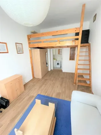 Pronájem bytu 1+kk, Praha - Libeň, Novákových, 34 m2