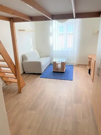 Pronájem bytu 1+kk, Praha - Libeň, Novákových, 34 m2