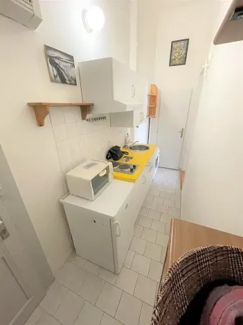 Pronájem bytu 1+kk, Praha - Libeň, Novákových, 34 m2