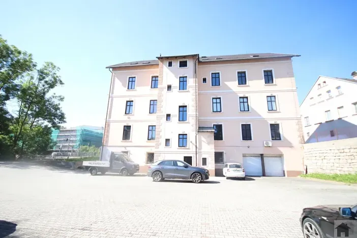 Prodej obchodního prostoru, Liberec, Londýnská, 1163 m2