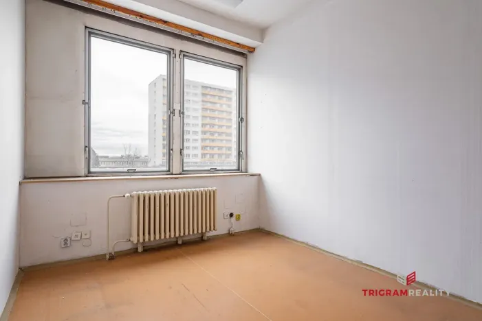 Pronájem obchodního prostoru, Hradec Králové - Nový Hradec Králové, třída Edvarda Beneše, 402 m2