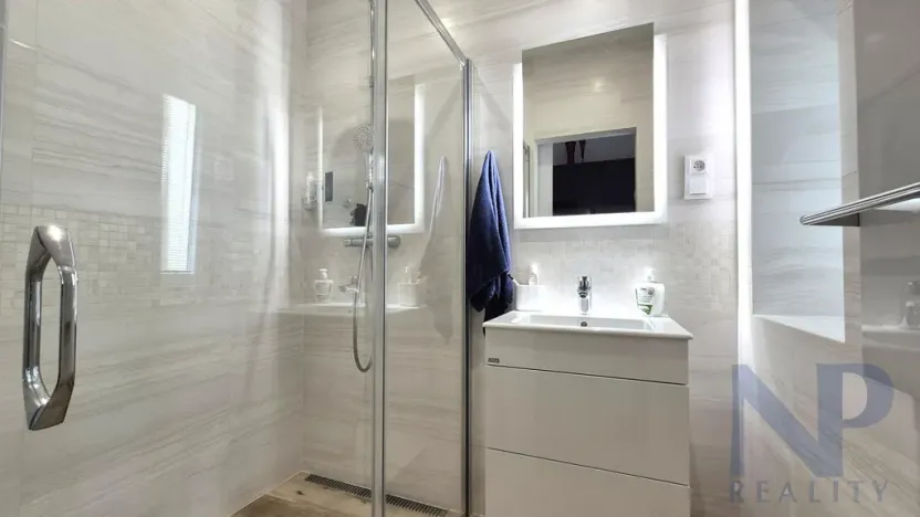 Pronájem bytu 3+1, Praha - Žižkov, Husitská, 76 m2