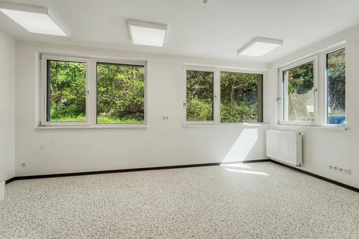 Pronájem komerční, Praha - Lysolaje, Kovárenská, 82 m2