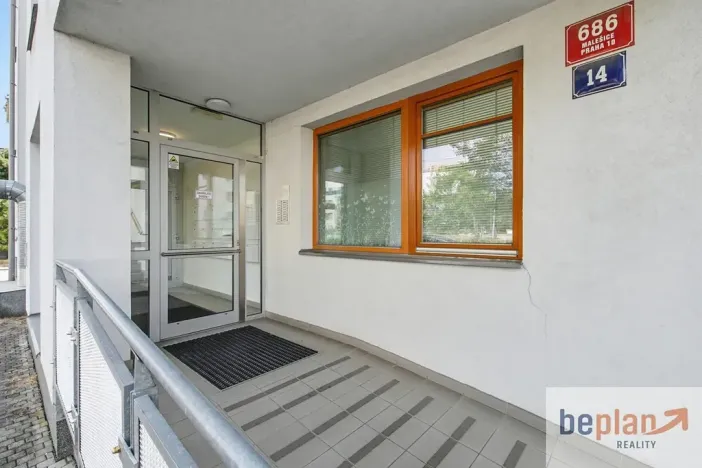 Pronájem bytu 2+kk, Praha - Malešice, Univerzitní, 63 m2
