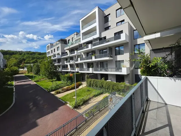 Pronájem bytu 1+kk, Praha - Jinonice, Kloudova, 23 m2