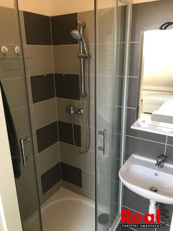 Pronájem bytu 1+kk, Brno - Zábrdovice, Francouzská, 31 m2
