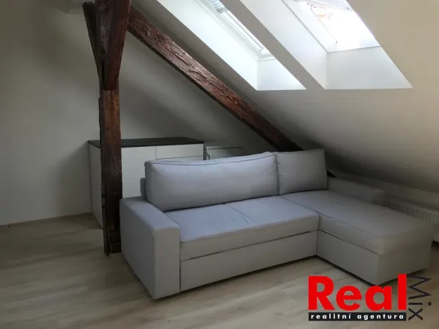 Pronájem bytu 1+kk, Brno - Zábrdovice, Francouzská, 31 m2